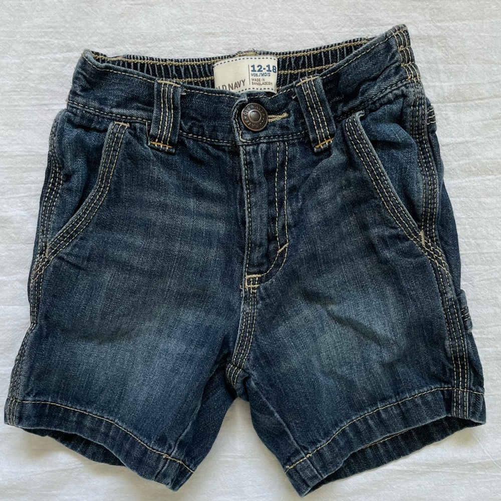 Blue Denim Carpenter Style Jean Shorts 
12-18 M